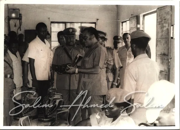 SAS Minister of Defence 1985 1989000015