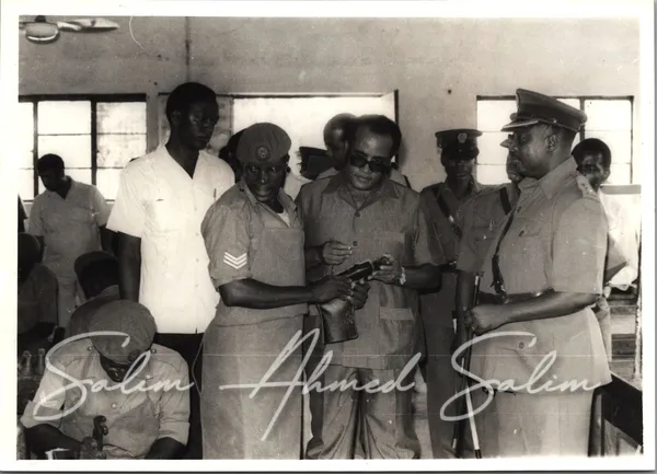 SAS Minister of Defence 1985 1989000016