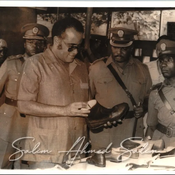 SAS Minister of Defence 1985 1989000018