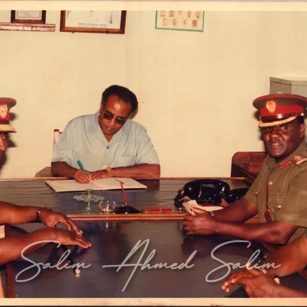 SAS Minister of Defence 1985 1989000055