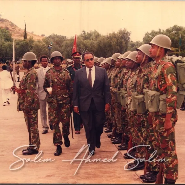 SAS Minister of Defence 1985 1989000075