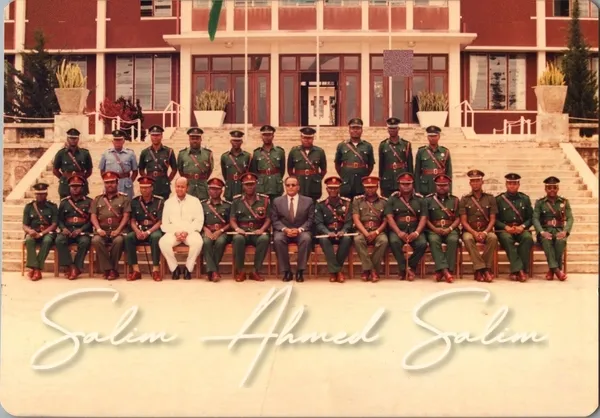 SAS as Defence Minister Random 1986 89000033