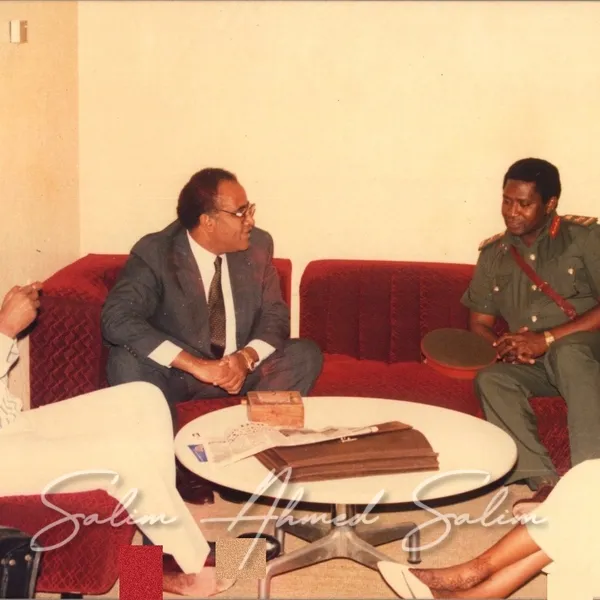 SAS as Defence Minister Random 1986 89000035