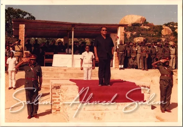 SAS as Defence Minister Random 1986 89000053