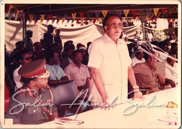 SAS as Defence Minister Random 1986 89000065