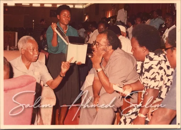 Mkutano mkuu wa tatu CCM 1987000006