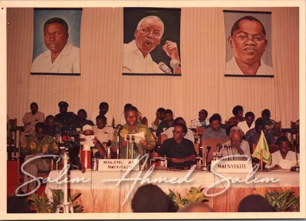 Mkutano mkuu wa tatu CCM 1987000013