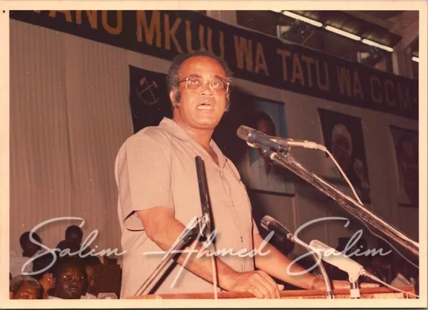 Mkutano mkuu wa tatu CCM 1987000018