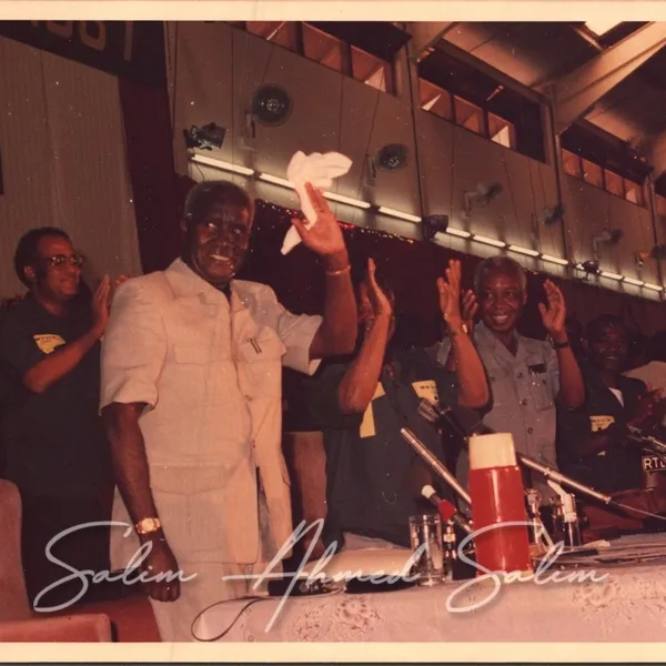 Mkutano mkuu wa tatu CCM 1987000034