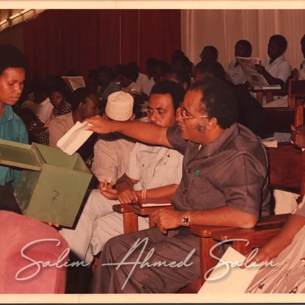 Mkutano mkuu wa tatu CCM 1987000030