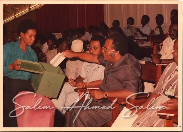 Mkutano mkuu wa tatu CCM 1987000030