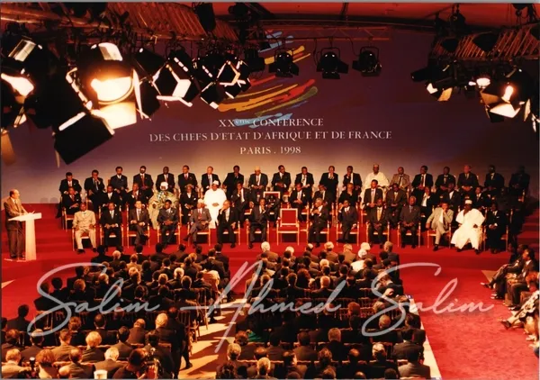 SAS in Paris France 1998000003