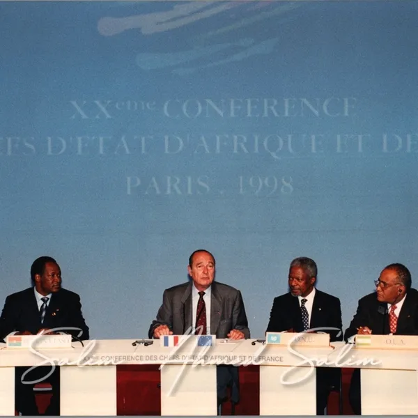 SAS in Paris France 1998000007