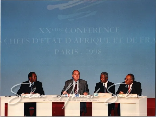 SAS in Paris France 1998000007