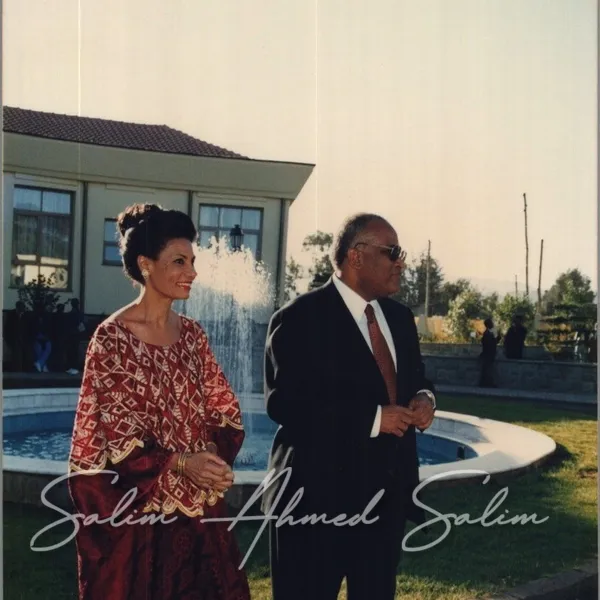 INAGURATION OF AFRICA HOUSE 1999000004