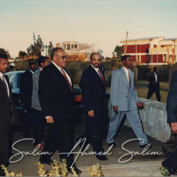 INAGURATION OF AFRICA HOUSE 1999000009