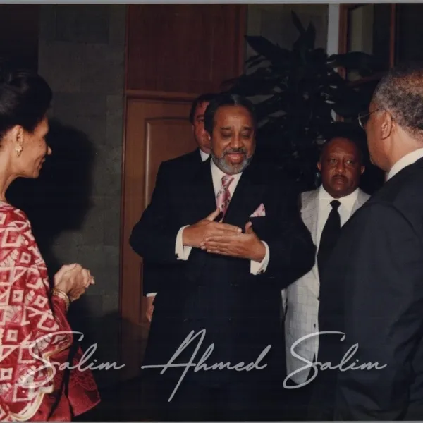 INAGURATION OF AFRICA HOUSE 1999000025