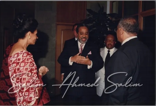 INAGURATION OF AFRICA HOUSE 1999000025