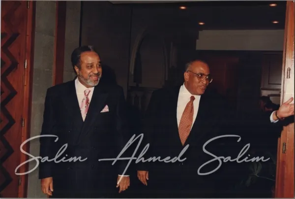 INAGURATION OF AFRICA HOUSE 1999000027