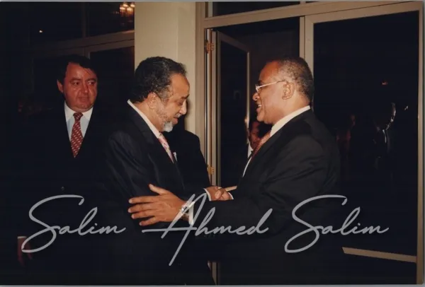 INAGURATION OF AFRICA HOUSE 1999000028