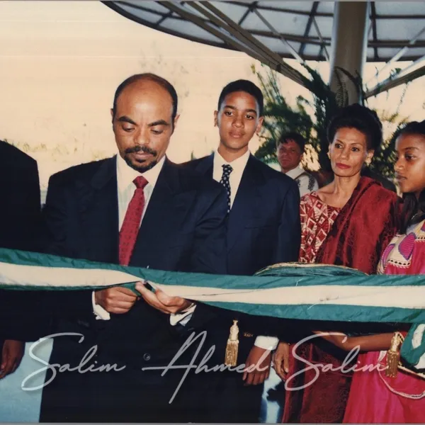 INAGURATION OF AFRICA HOUSE 1999000052