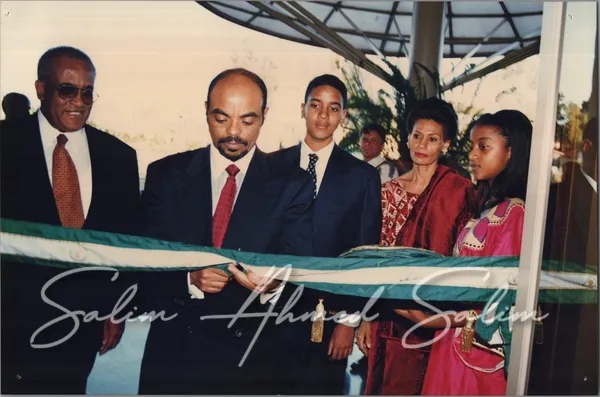 INAGURATION OF AFRICA HOUSE 1999000052