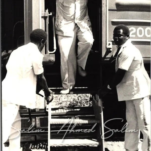 SAS Minister of Defence 1985 1989000043