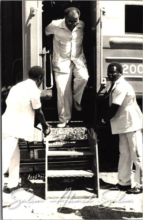 SAS Minister of Defence 1985 1989000043