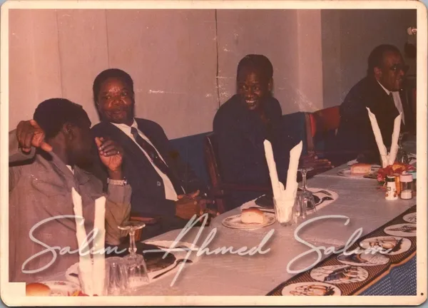 SAS Minister of Defence 1985 1989000047