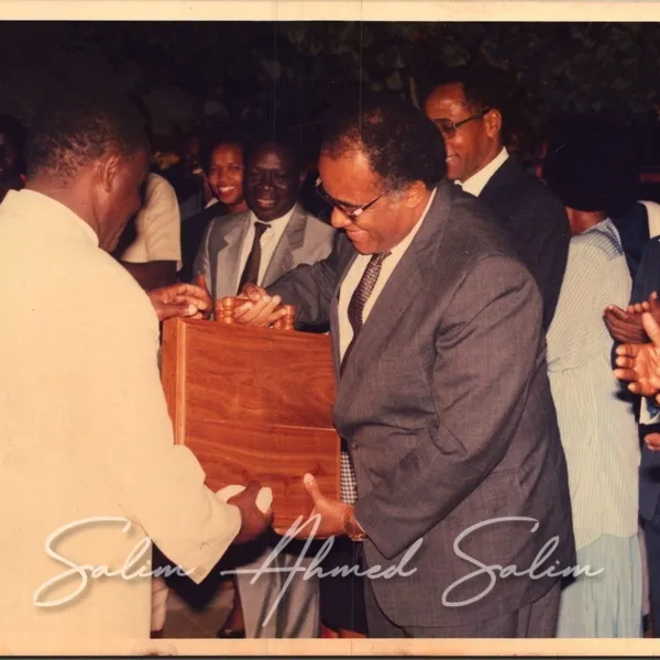 SAS Minister of Defence 1985 1989000061